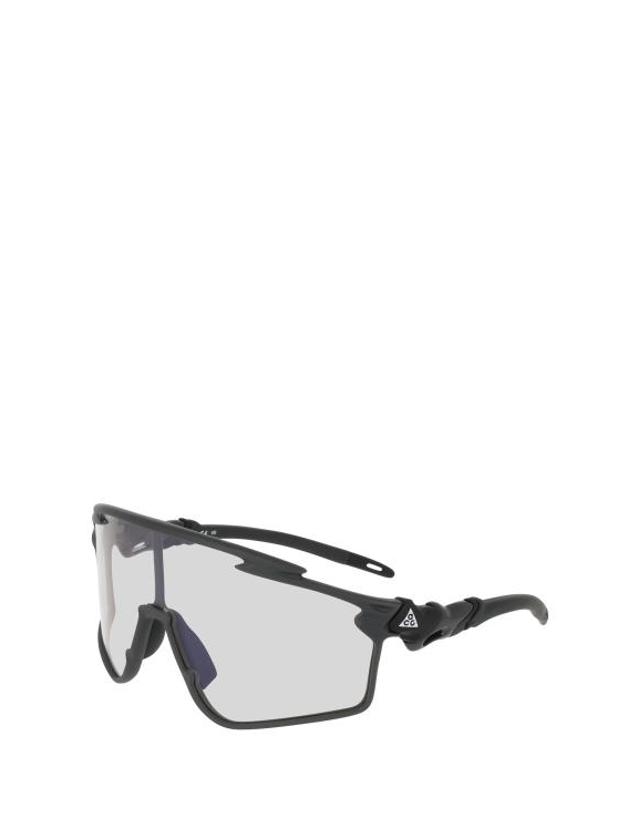 나이키 [해외직구] 26FW 나이키 선글라스 IQ9351X 060 MAT ANTHRACITE PH CLEAR GREY 착용컷