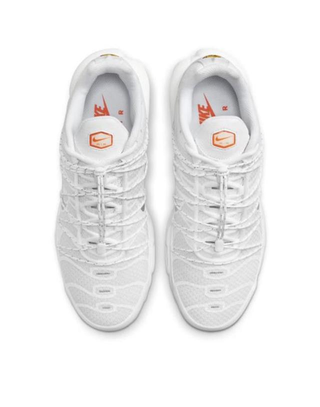 나이키 [해외직구] 26SS 나이키 에어맥스 플러스 FJ4232100 WHITE 착용컷
