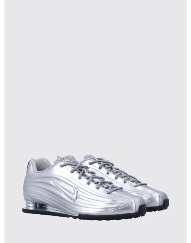 나이키 [해외직구] 26SS 나이키 스니커즈 IO7843 002 Silver 착용컷