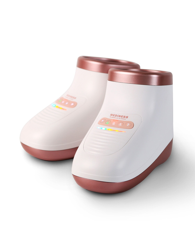 메디니스 무선 발안마기 프라벨 힐링부츠 LED, 플라즈마 발마사지기 MDM-902 착용컷
