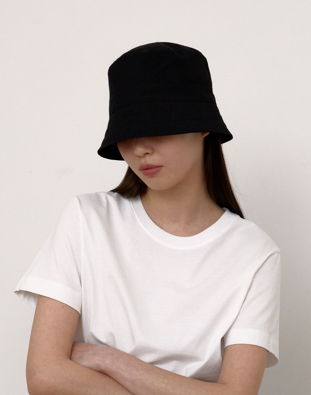 38컴온커먼 Cotton Bucket Hat (Black) 착용컷