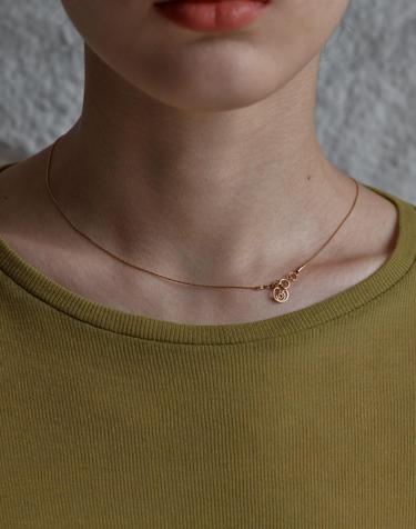 Slim Glow Surgical Necklace (Gold)