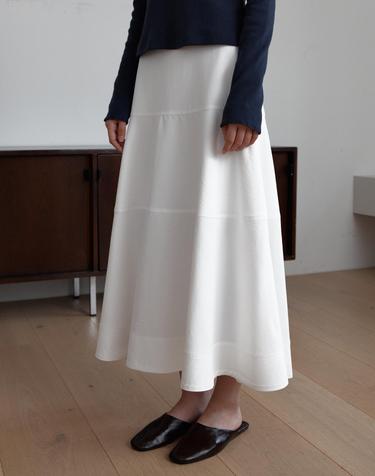 Pure Tiered Midi Skirts (White)