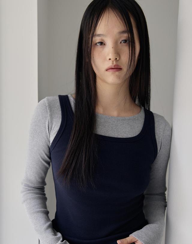 38컴온커먼 [3차] Ribbed Boat-neck Slim T-Shirts (Melange Grey) 착용컷