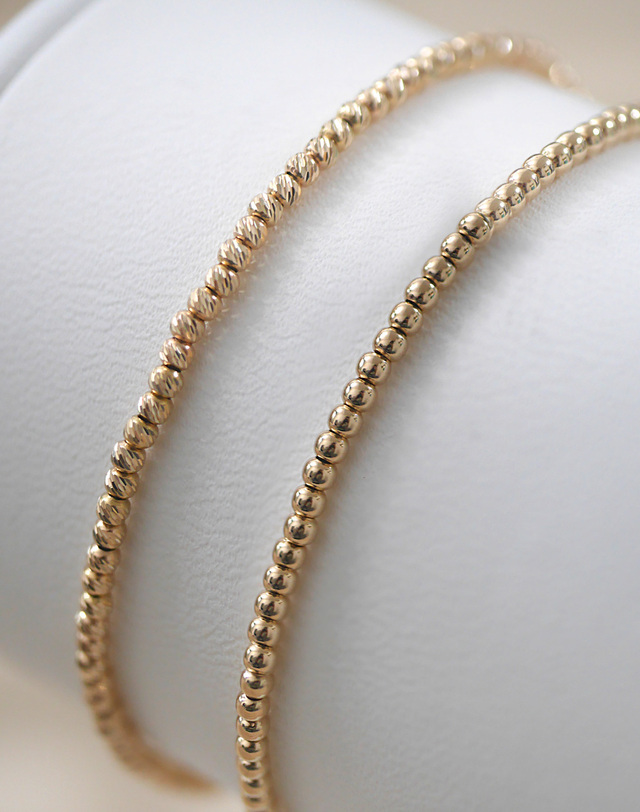 하리쥬얼리 14K 컷팅 금볼 팔찌 2mm 착용컷