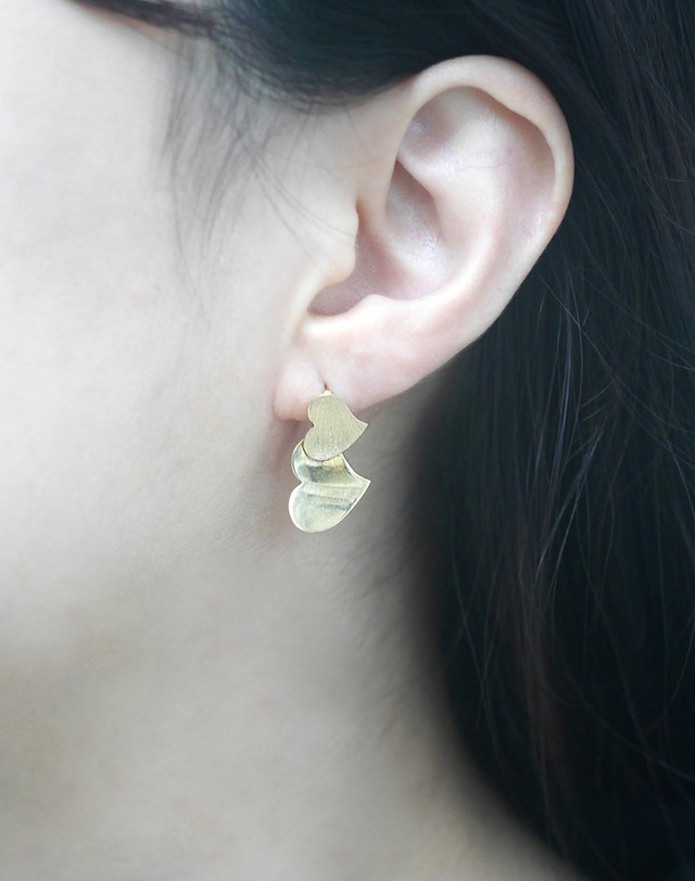 하리쥬얼리 14K 무빙 하트 원터치 귀걸이 착용컷