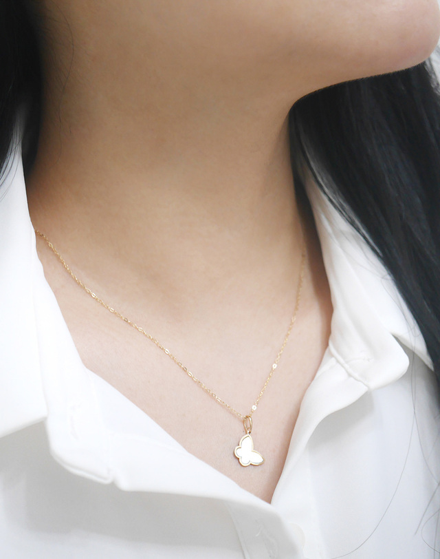 하리쥬얼리 14K 에폭시 나비 목걸이 (3color) 착용컷
