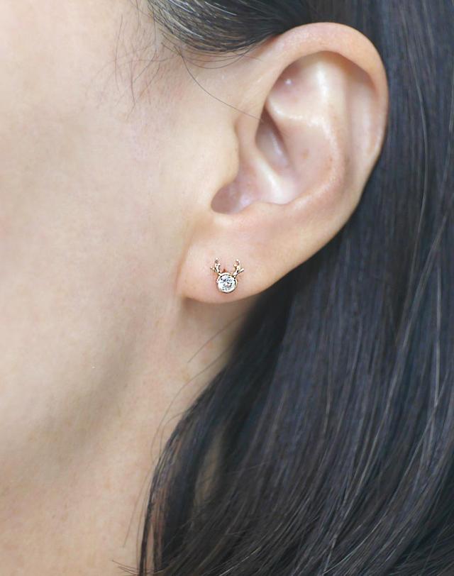 하리쥬얼리 18K 윈터 루돌프 피어싱 착용컷
