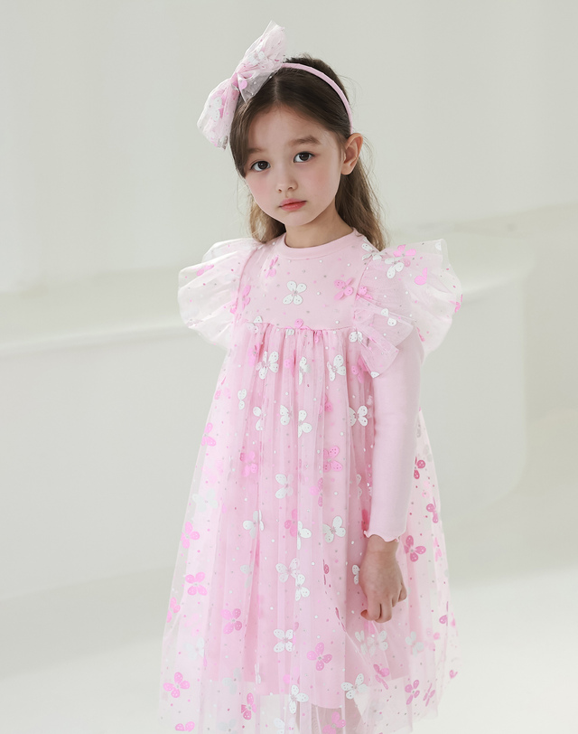 유니엘 카엘라 드레스_핑크 착용컷
