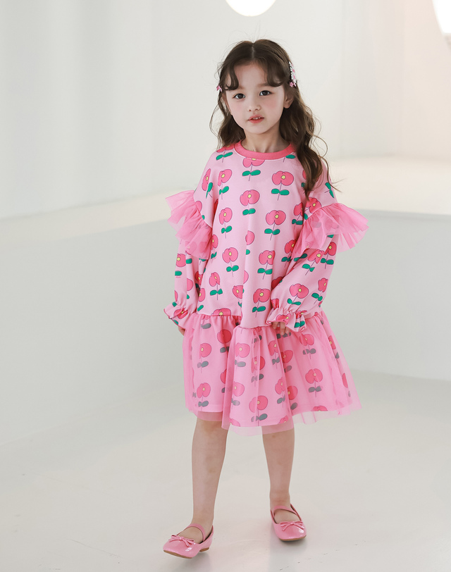 유니엘 엘로아 원피스_핑크 착용컷