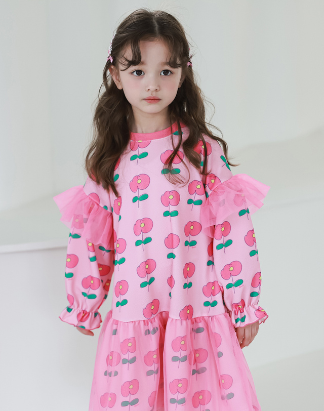 유니엘 엘로아 원피스_핑크 착용컷