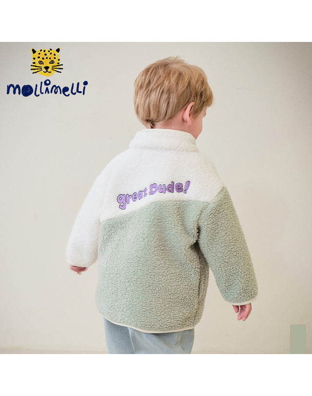 몰리멜리 그레이트소프트뽀글이덤블점퍼 착용컷