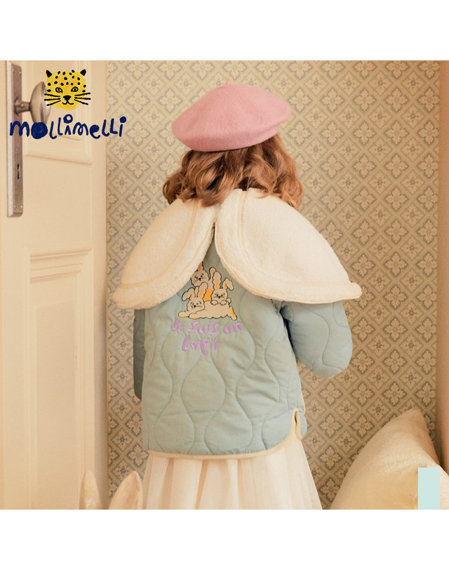 몰리멜리 뉴로맨스바니후드점퍼 착용컷