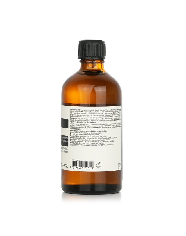 이솝 이솝 제라늄 제라늄 리프 하이드레이팅 바디 트리트먼트 100ml 착용컷
