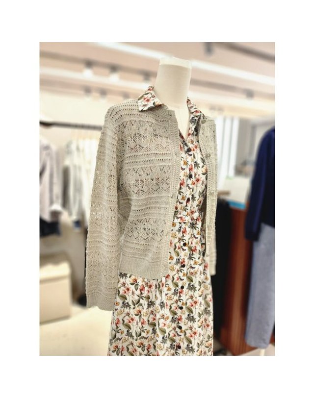 비씨비지 BCBG [갤러리아] [26S/M] 라운드 스카시트윈 가디건 (B6M3K105) 착용컷