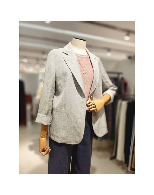 비씨비지 BCBG [갤러리아] [26S/M] 린넨 자켓 (B6M3J107) 착용컷