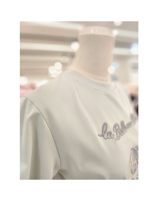 비씨비지 BCBG [갤러리아] [26S/M] 라운드 자수 티셔츠 (B6M6X450) 착용컷
