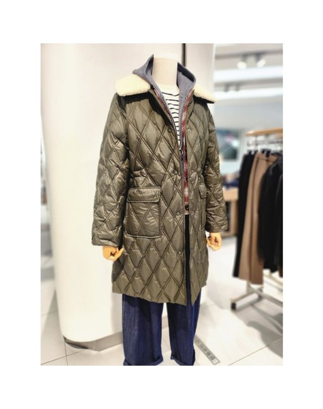 비씨비지 BCBG [갤러리아] [25F/W] 롱 퀼팅 구스 점퍼 (ALL&SUNDRY) (A5WAF817) 착용컷