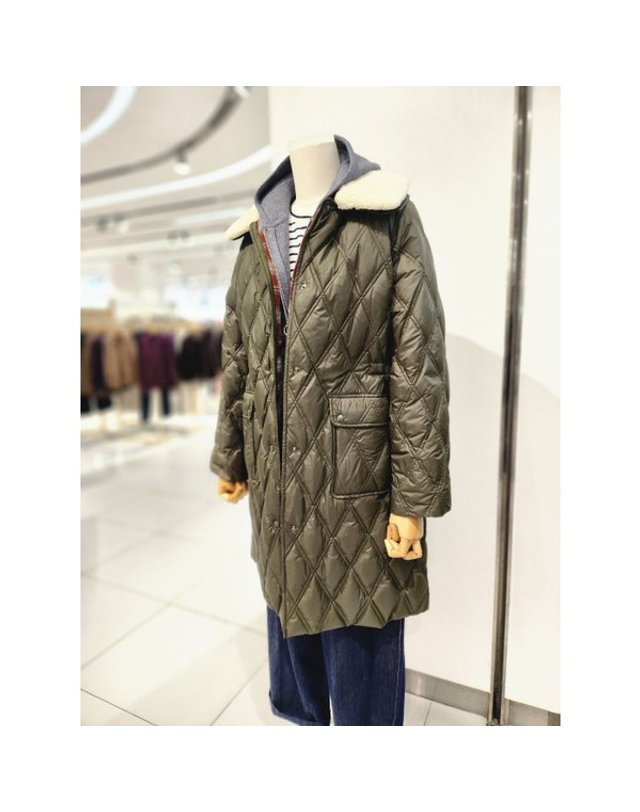 비씨비지 BCBG [갤러리아] [25F/W] 롱 퀼팅 구스 점퍼 (ALL&SUNDRY) (A5WAF817) 착용컷