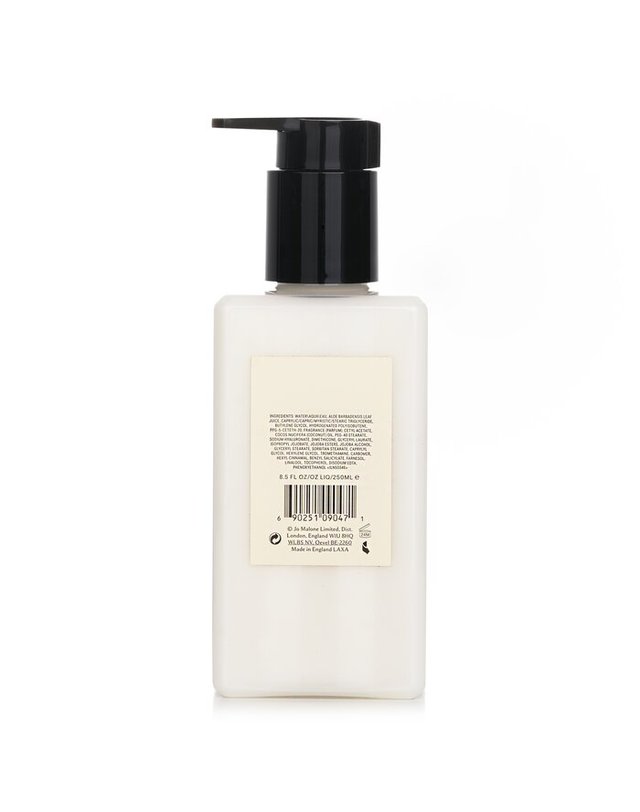 조말론 조 말론 와일드 블루벨 와일드 블루벨 바디 핸드 로션 250ml 착용컷