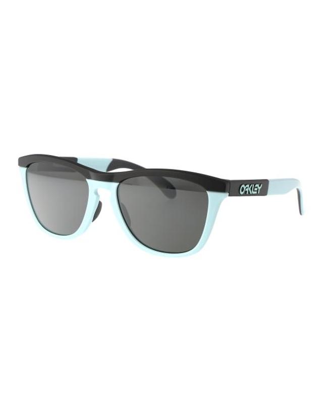 오클리 [해외직구] 25SS 오클리 선글라스 0OO9284 928403 MATTE CARBON BLUE MILKSHAKE 착용컷