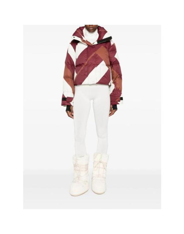 퍼펙트모먼드 [해외직구] 26FW 퍼펙트모멘트 자켓 W3001450 WINE RED WHITE 착용컷