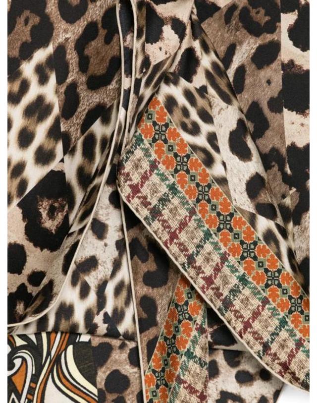 피에르 루이 마샤 [해외직구] 26FW 피에르루이마샤 머플러 스카프 ALOEUW 65X120LMF 518894 BROWN 착용컷