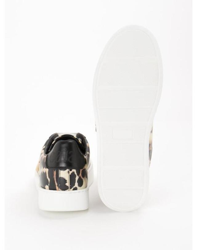 로베르토 카발리 [해외직구] 21FW 로베르토 카발리 스니커즈 NNS00FPZ968D0284 Animal Print 착용컷