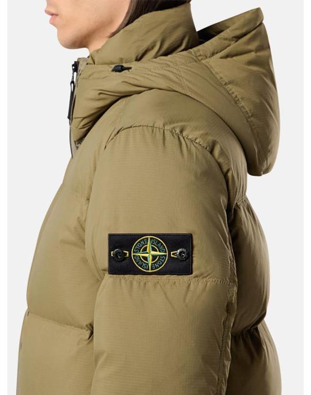 스톤아일랜드 [해외직구] 26FW 스톤 아일랜드 매트 립스탑 코듀라 어드밴스드 패브릭스 디테처블 후드 티어 레지스턴트 다운 자켓 L2S154100013S0483V005G MILITARY GREEN 착용컷