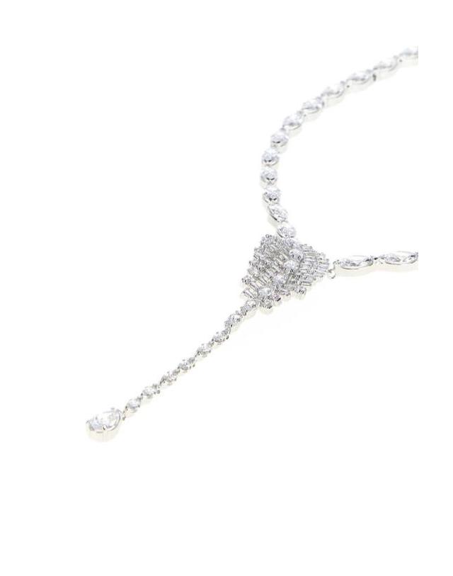 스와로브스키 [해외직구] 26FW 스와로브스키 목걸이 팬던트 5749265 000 SILVER 착용컷
