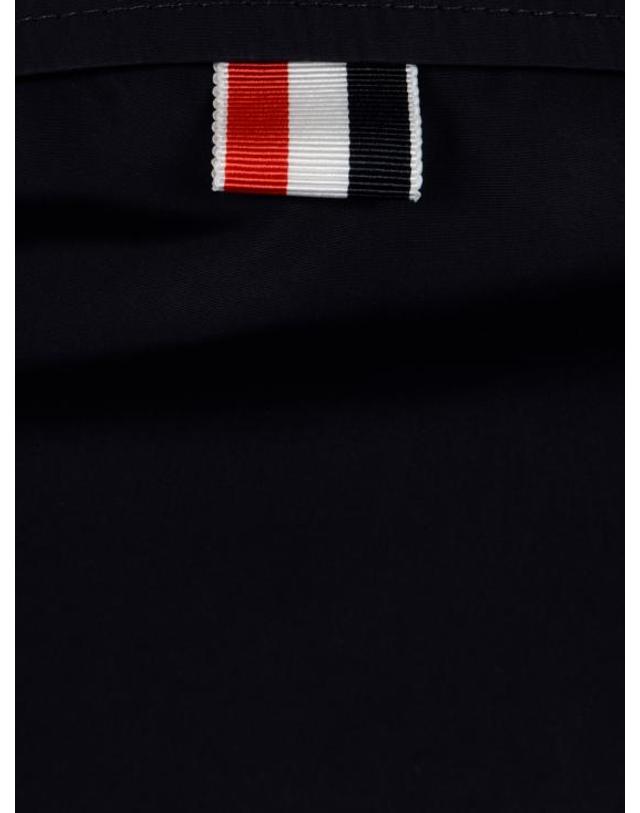 톰브라운 [해외직구] 26SS 톰브라운 자켓 MJU581P F0967415 NAVY 착용컷