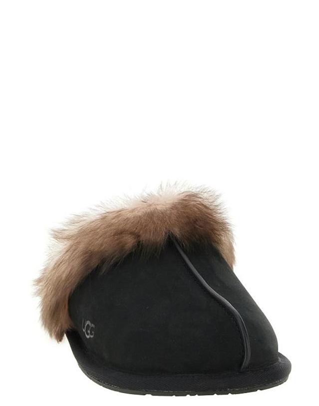 어그 [해외직구] 26FW 어그 스커페트 누벅 스커페트 누벅 1183330BLK Black 착용컷