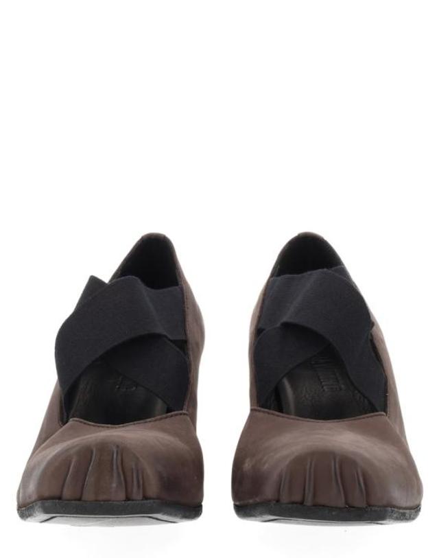우마 왕 [해외직구] 26FW 우마 왕 힐 펌프스 US9101 UW069 Grey 착용컷
