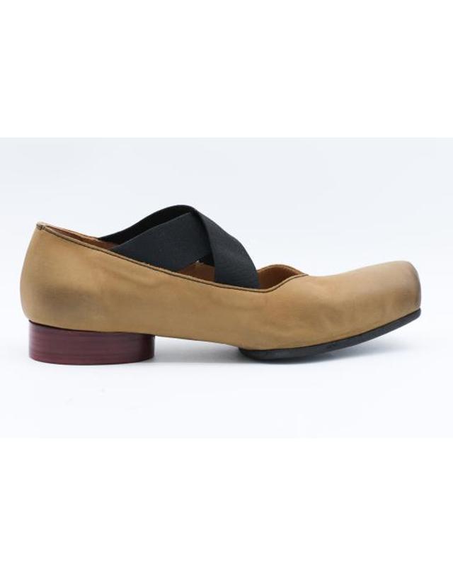 우마 왕 [해외직구] 26FW 우마 왕 힐 펌프스 US9006 UW247 MUSTARD RED 착용컷