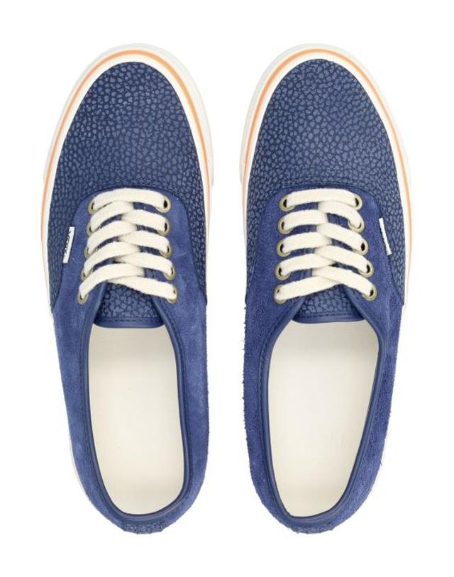 반스 [해외직구] 26SS 반스 스니커즈 VN000Z36FOB1 AMPHIBIAN DEEP INDIGO 착용컷