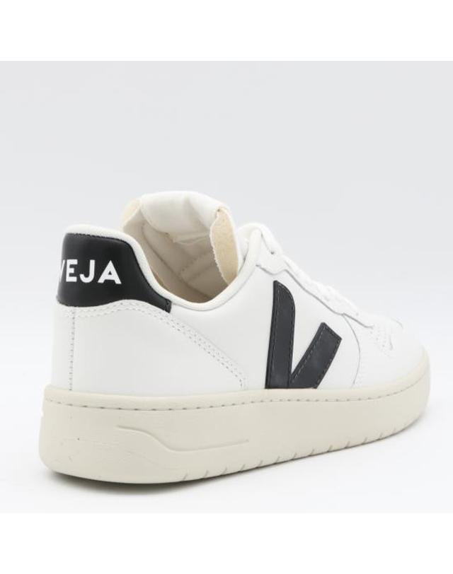 베자 [해외직구] 26FW 베자 스니커즈 VI0220738A EXTRA WHITE BLACK 착용컷