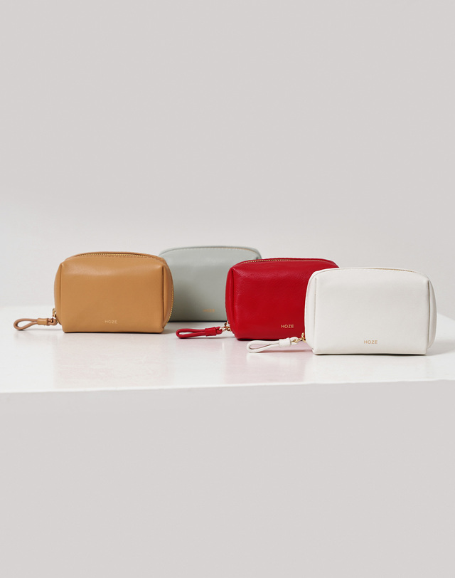 호재 ESSENTIAL POUCH(에센셜 파우치)_5COLOR 착용컷