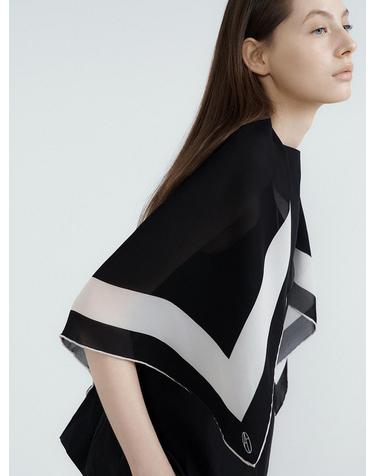 Lumiere Square Silk Scarf 90 - Black
