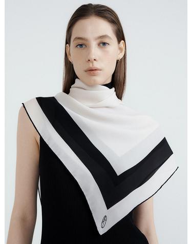 Lumiere Square Silk Scarf 90 - Cream