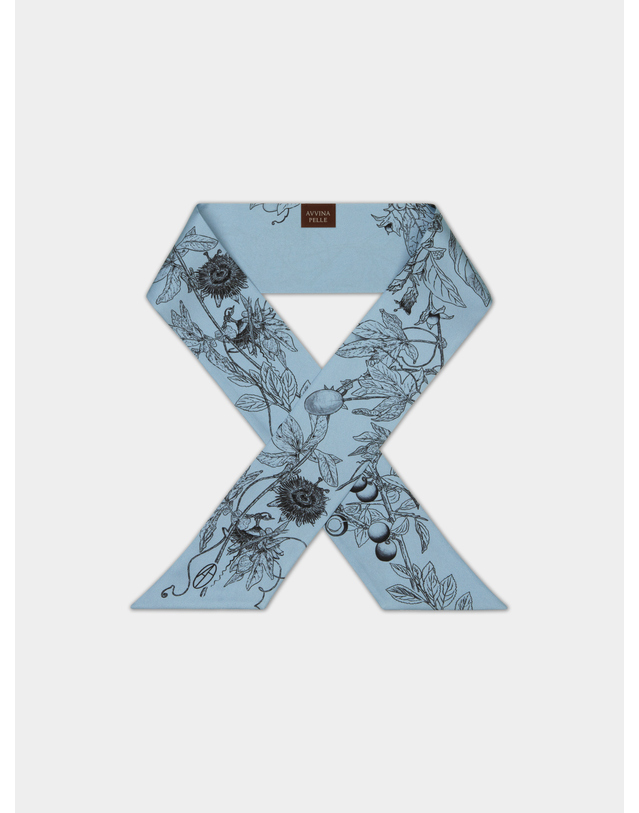 아비나펠르 Botanic Garden Long Twilly Silk Scarf - Blue 착용컷