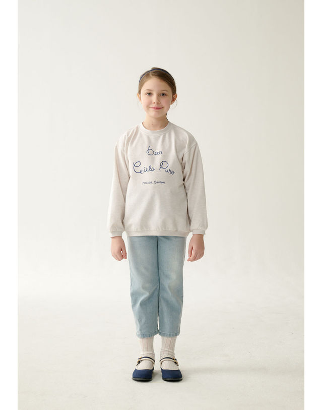 빈 BZ17TS08IV 아이보리 멜란지 맨투맨 티셔츠 착용컷