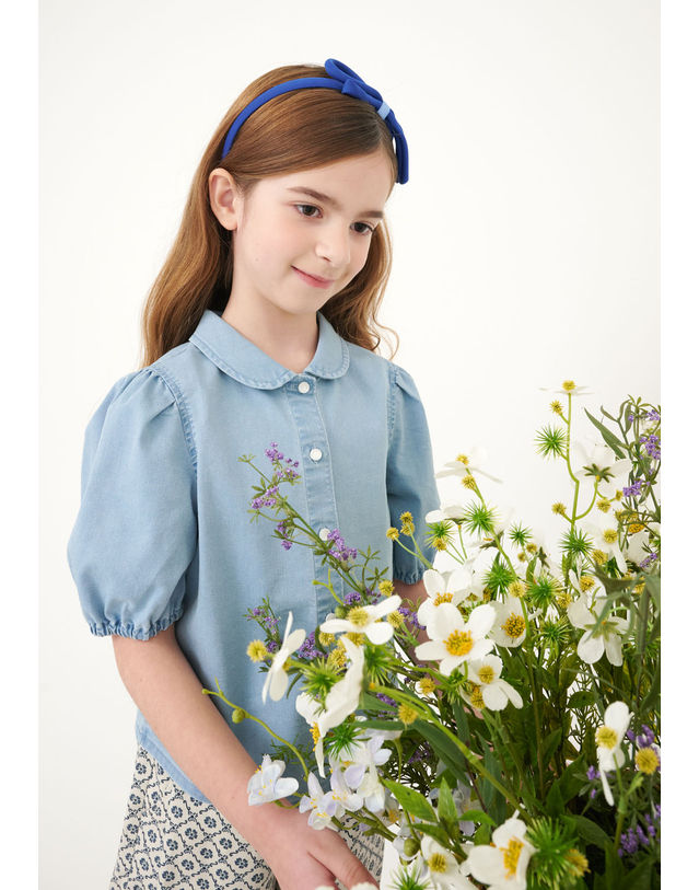 빈 BZ22BL01SB 스카이 블루 워싱 데님 블라우스 착용컷