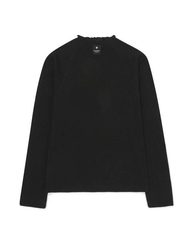 블루테일 AZI4TS02BK 프릴 블랙 골지 티셔츠 착용컷