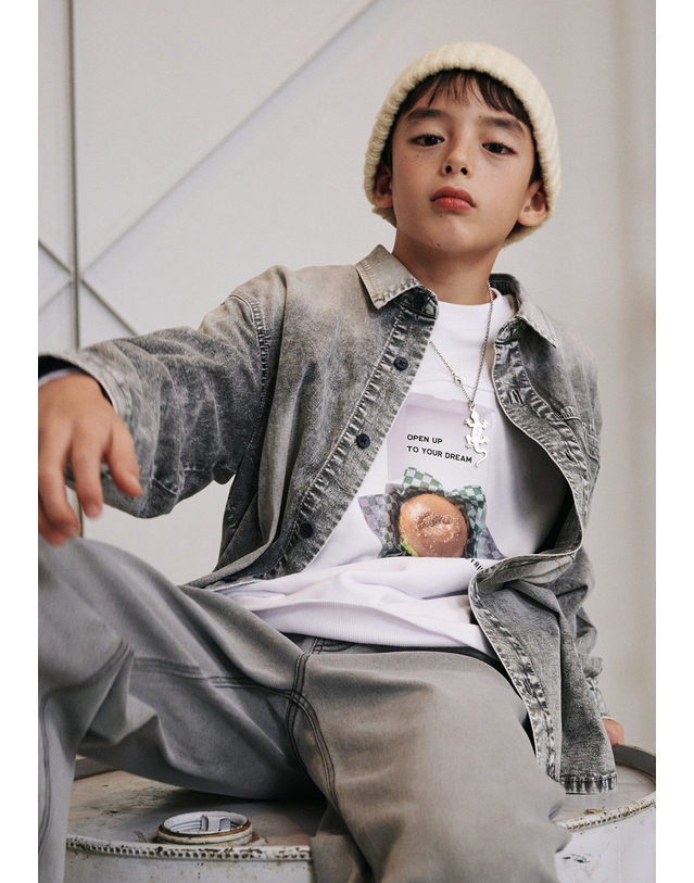 블루테일 AAA1BL01GY 그레이 데님 셔츠 착용컷