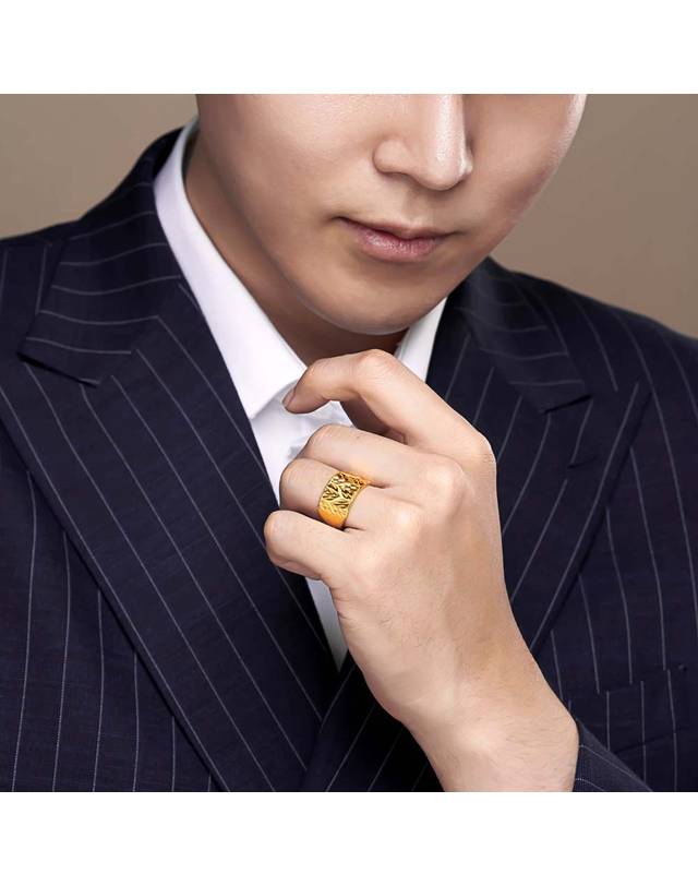 한국금다이아몬드거래소 [한국금다이아몬드] 남자 순금 반지 나뭇잎 컷팅 24K 11.25g 애끼 검지 착용컷