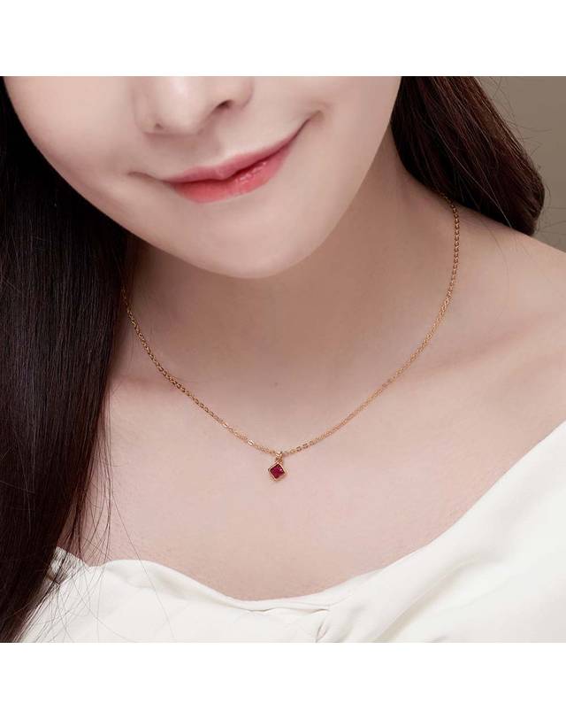 한국금다이아몬드거래소 [한국금다이아몬드] 여자 순금 목걸이 루비 스퀘어 24K 3.75g 18K장식 착용컷
