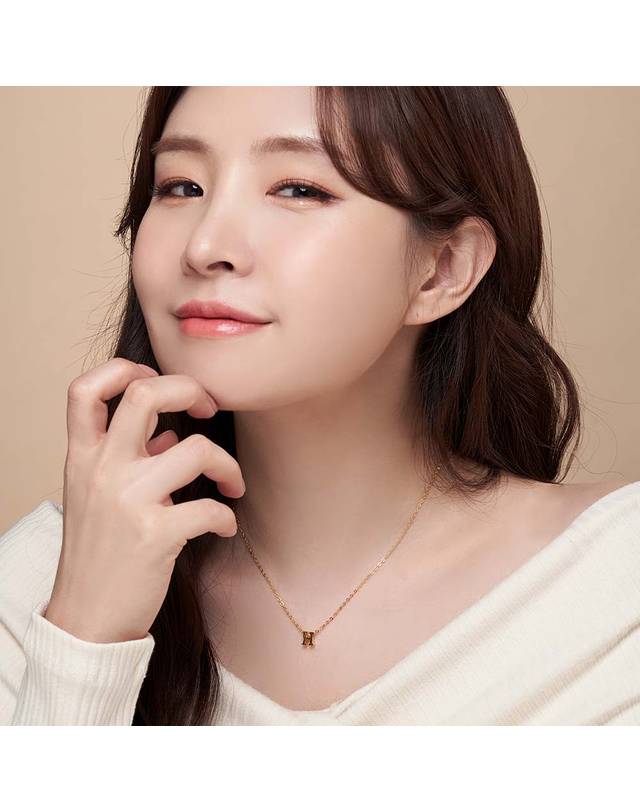 한국금다이아몬드거래소 [한국금다이아몬드] 여자 순금 목걸이 체인 엘르 24K 3.75g 18K장식 착용컷