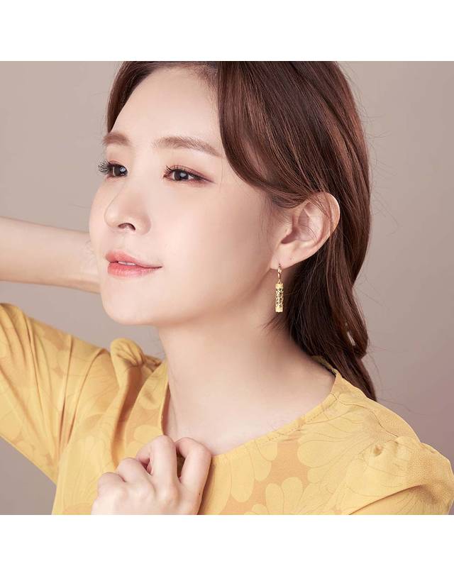 한국금다이아몬드거래소 [한국금다이아몬드] 여자 순금 원터치 귀걸이 컷 다이아 24K 3.75g 18k링 착용컷