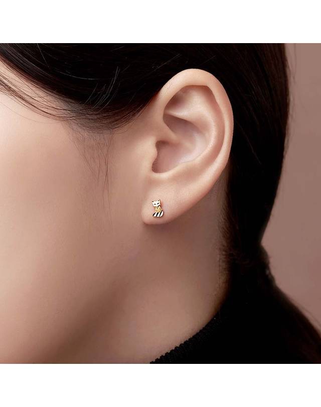 한국금다이아몬드거래소 [한국금다이아몬드] 여자 순금 한쪽 미니 귀걸이 여우 24K 0.44g 금귀걸이 착용컷