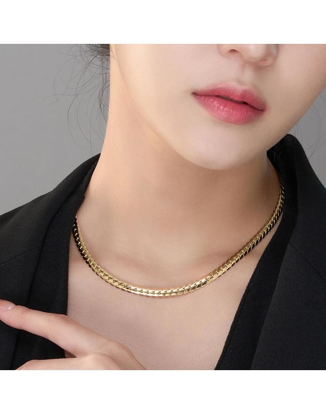 한국금다이아몬드 [모아르] 14K 목걸이 선물 라운드 쿠반 체인 (대) 착용컷